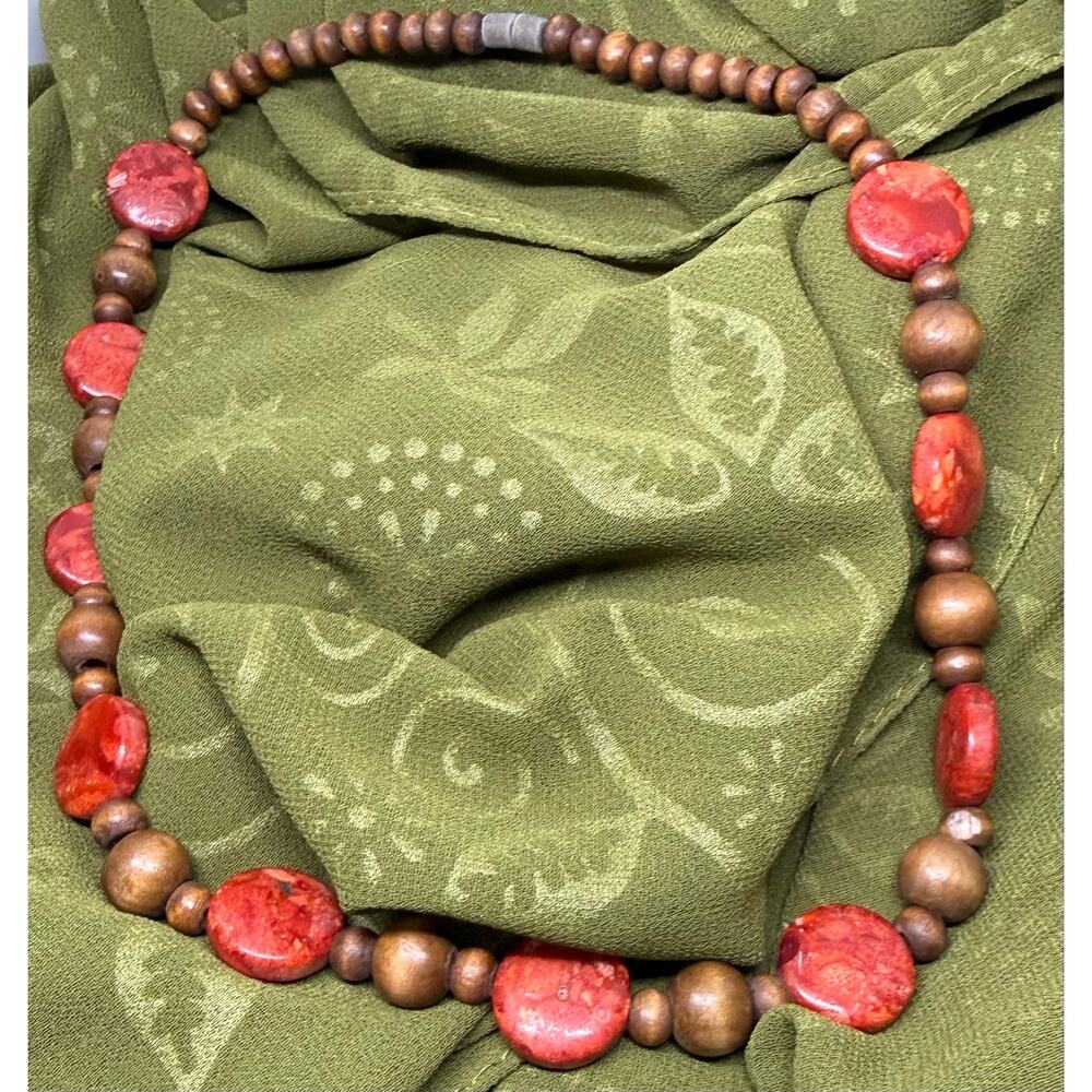 Vintage Coral Nugget & Wood Bead Necklace 17” Magnetic Clasp Boho